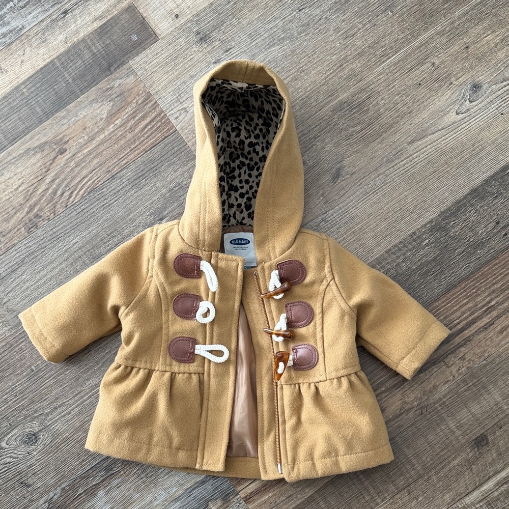 Old Navy Camel Toggle Jacket with Leopard Lining size 0-3m